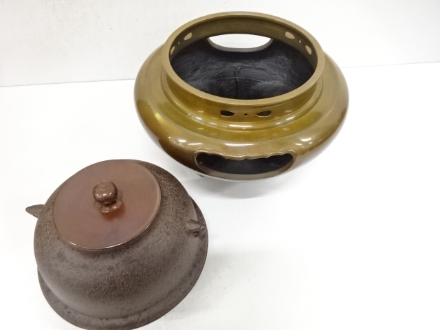  釜師　人間国宝　高橋敬典造　唐銅　朝鮮風炉　真形釜添(釜釻付)